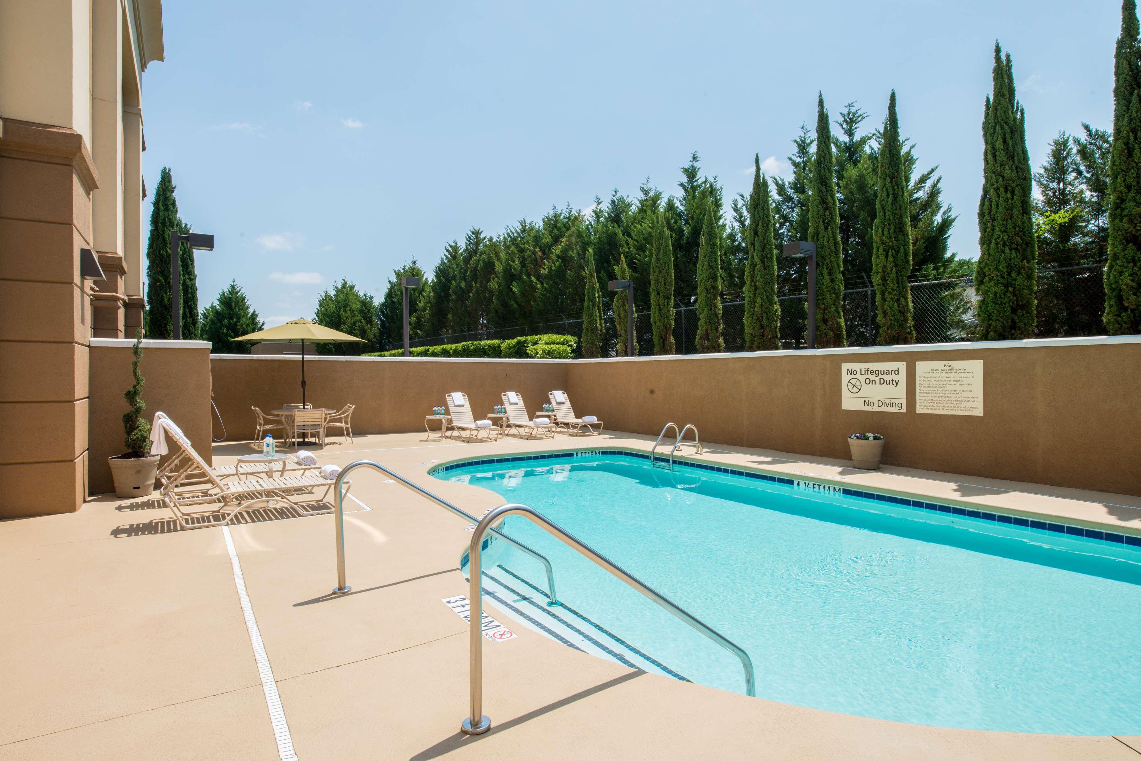 Hampton Inn Исли Экстерьер фото