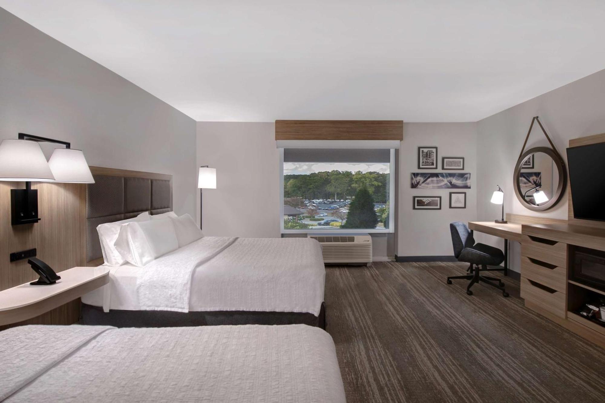 Hampton Inn Исли Экстерьер фото