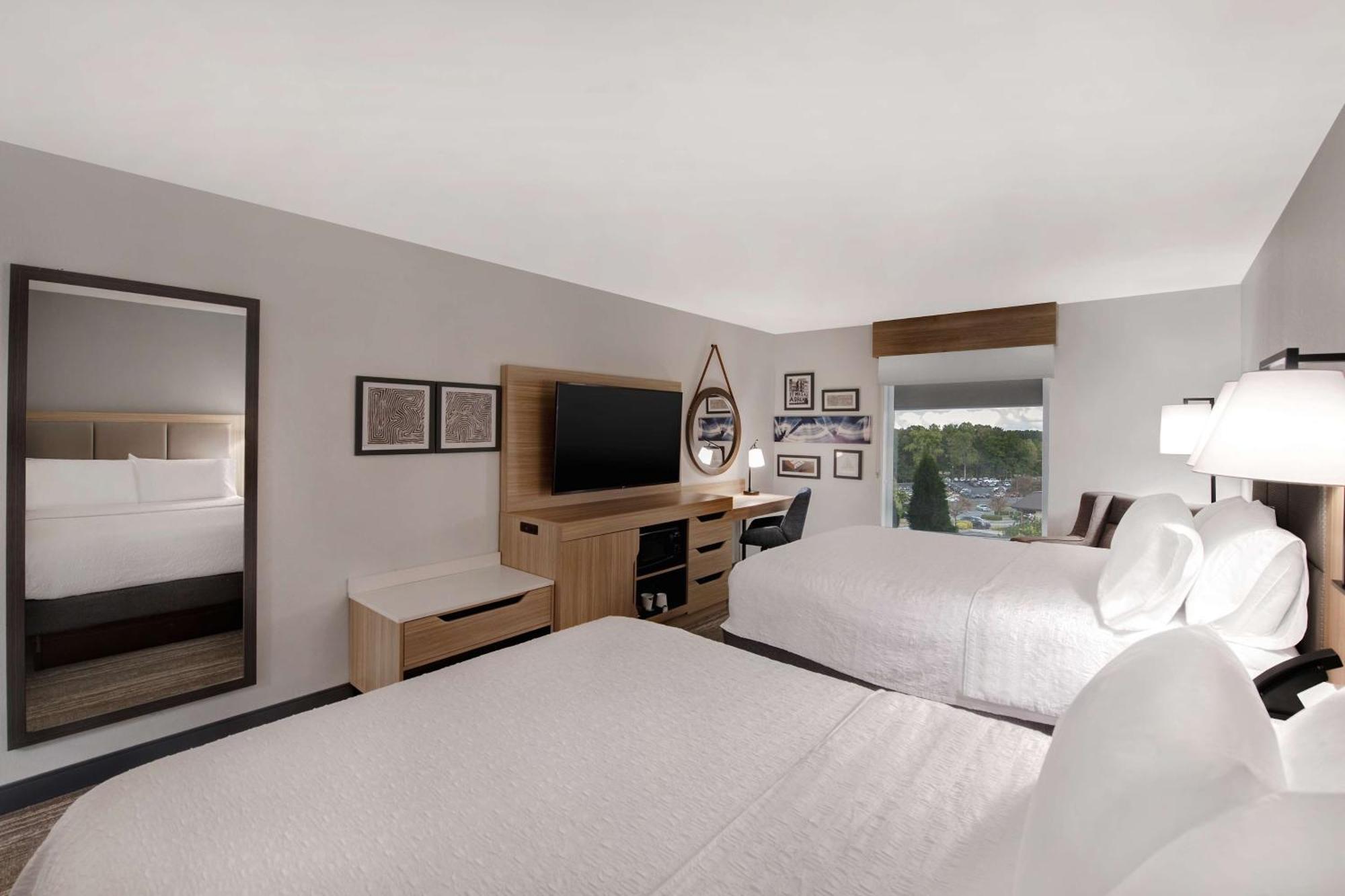 Hampton Inn Исли Экстерьер фото